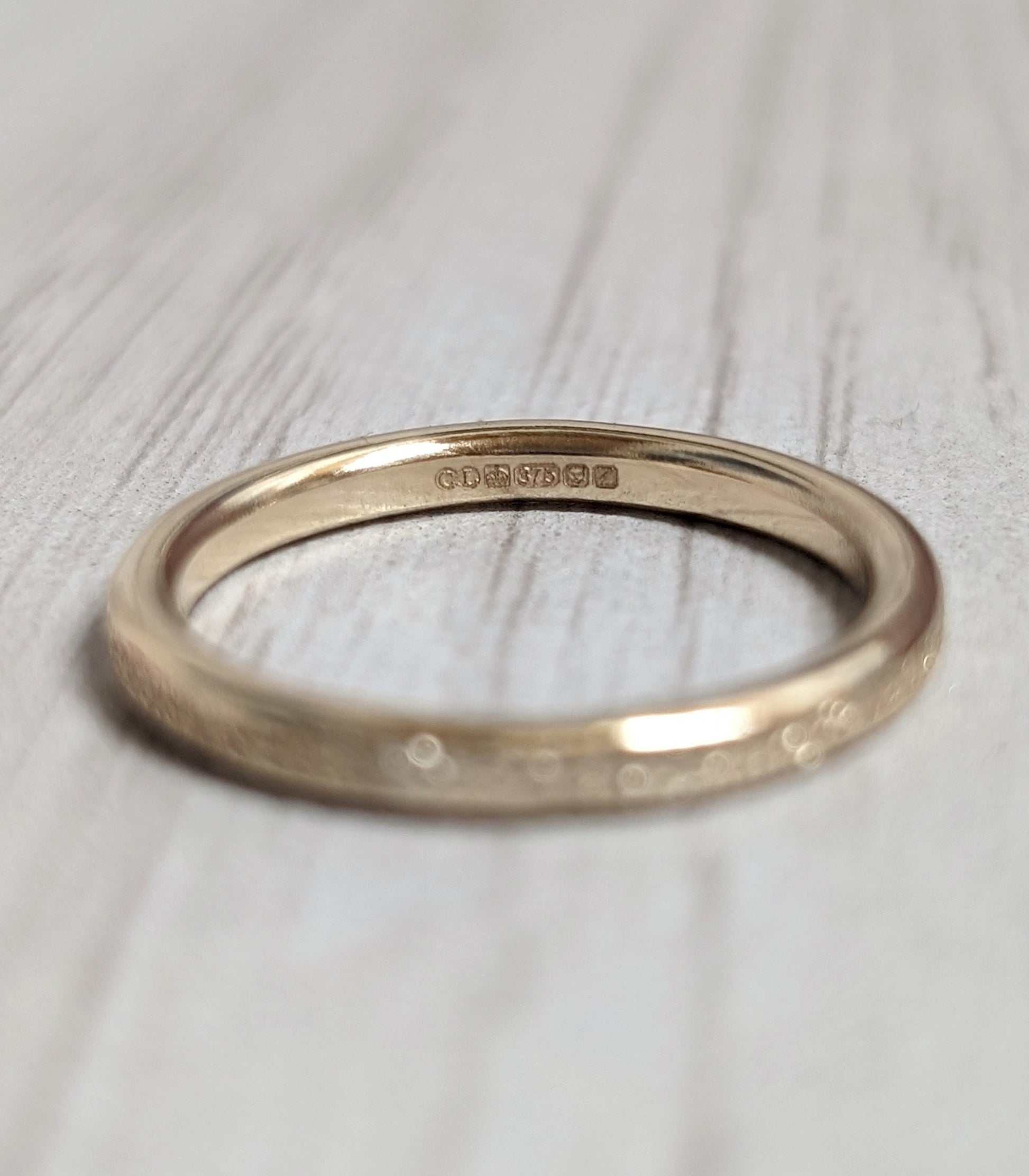 Stardust 9ct Recycled Gold Band Ring