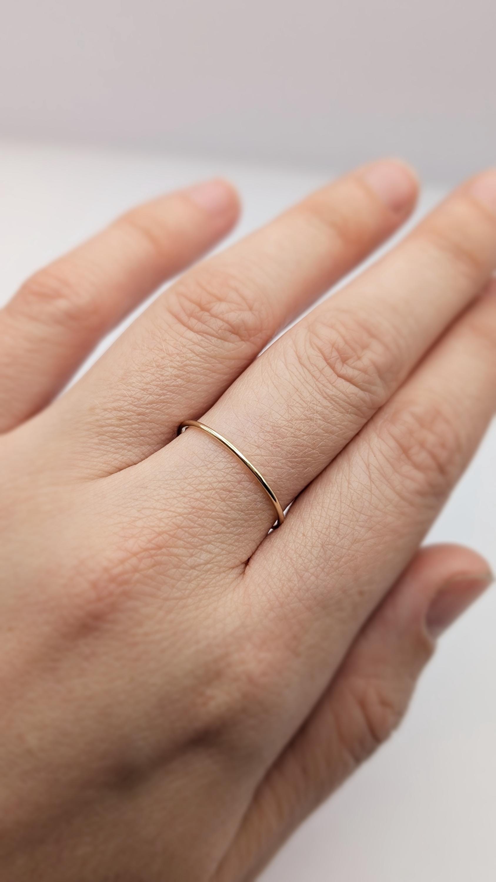 Solid Recycled 9ct Gold Smooth Skinny Stacking Ring