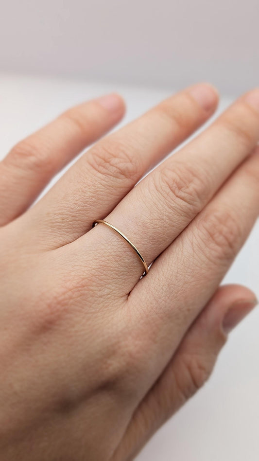 Solid Recycled 9ct Gold Smooth Skinny Stacking Ring