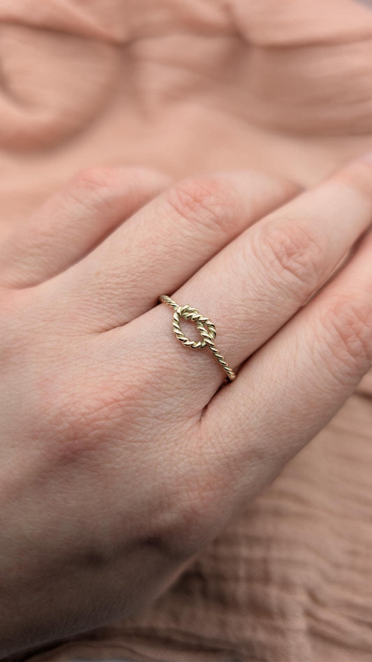 Solid 9ct Gold Rope Knot Infinity Ring ~ Nautical Minimalist Stacking Ring, love, friendship, valentine's day