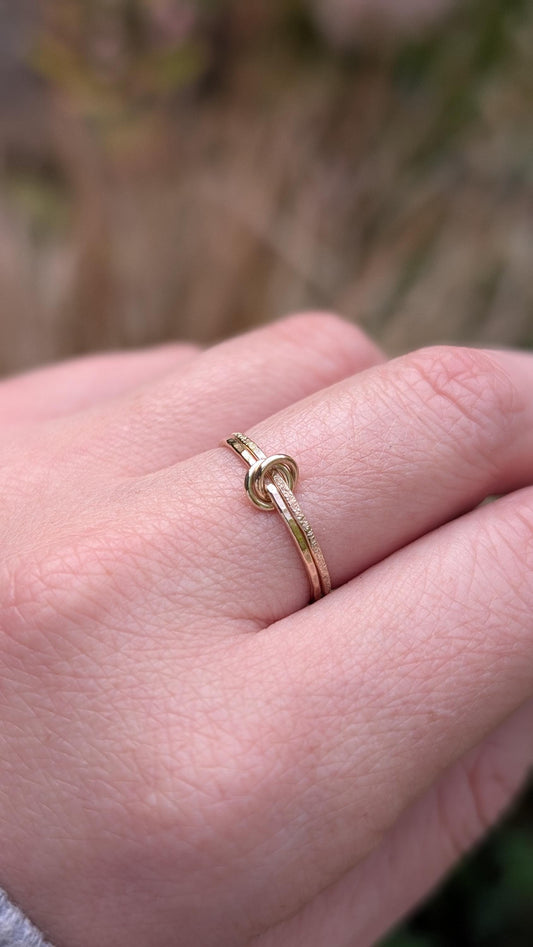 Interlocking Fidget Ring Skinny Stardust & Hammered 9ct Gold ~ Spinner Ring, Meditation, Recycled Metal