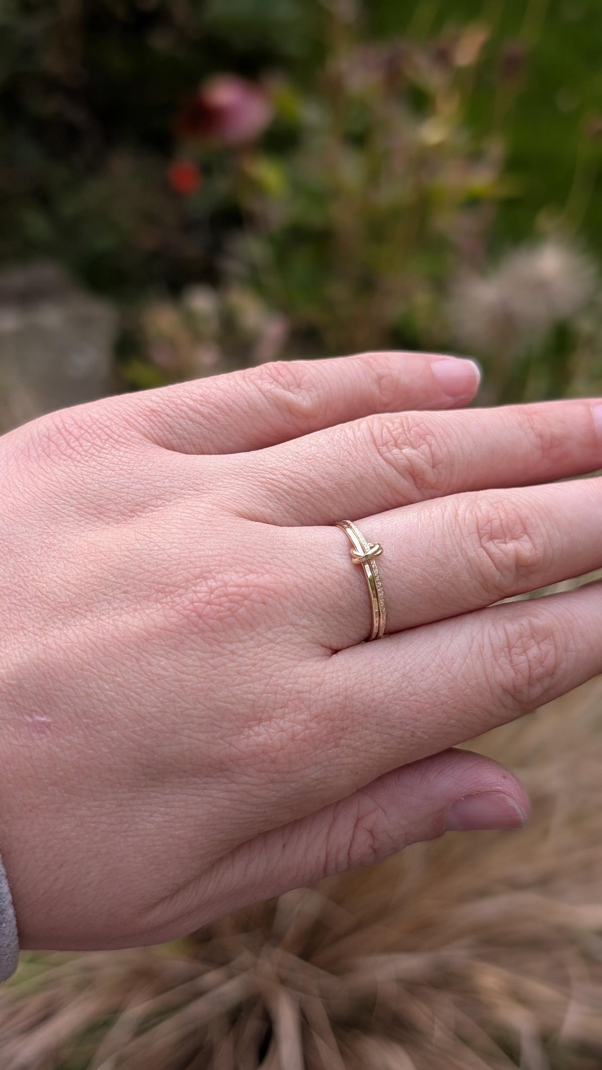 Interlocking Fidget Ring Skinny Stardust & Hammered 9ct Gold ~ Spinner Ring, Meditation, Recycled Metal